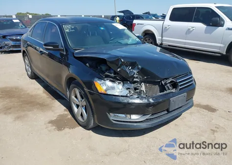 2015 Volkswagen Passat S z USA, uszkodzony, nr VIN 1VWAS7A36FC089366